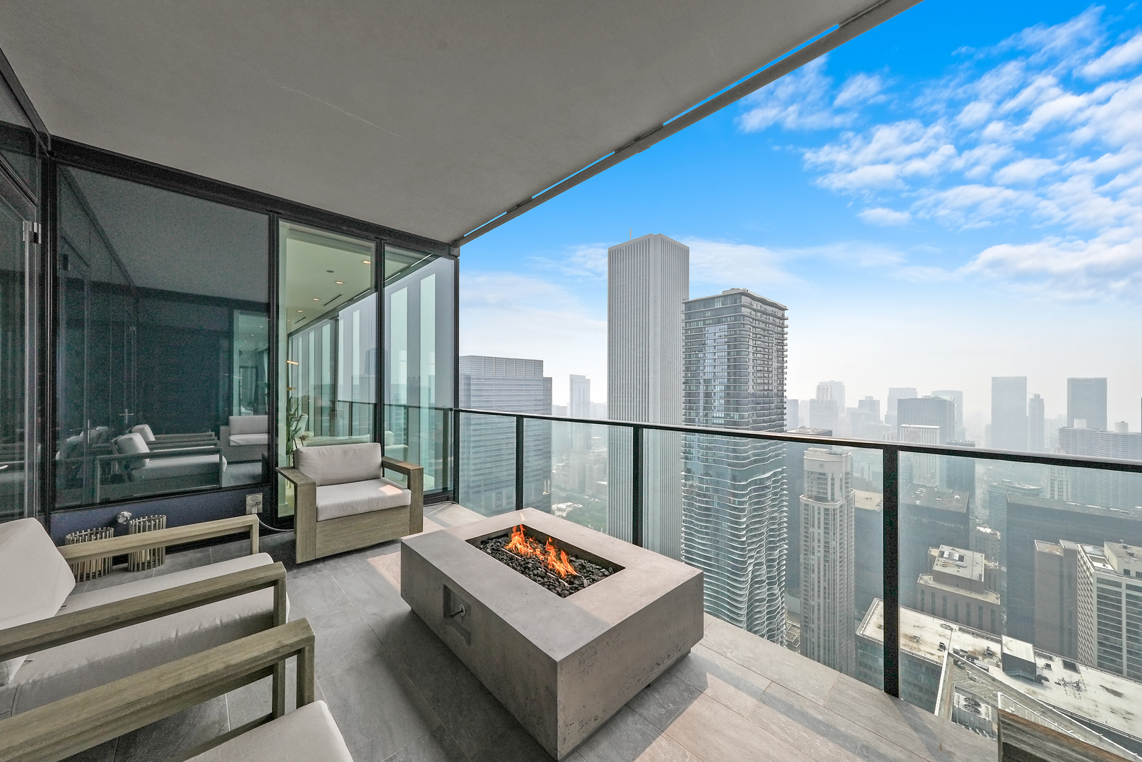 363 E Wacker Dr #5801 Chicago, IL 60601