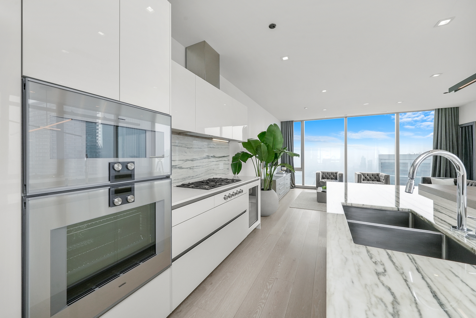 363 E Wacker Dr #5801 Chicago, IL 60601