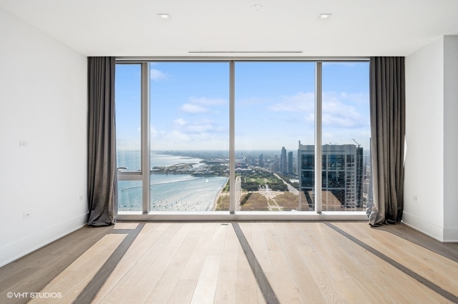 363 E Wacker Dr #5801 Chicago, IL 60601
