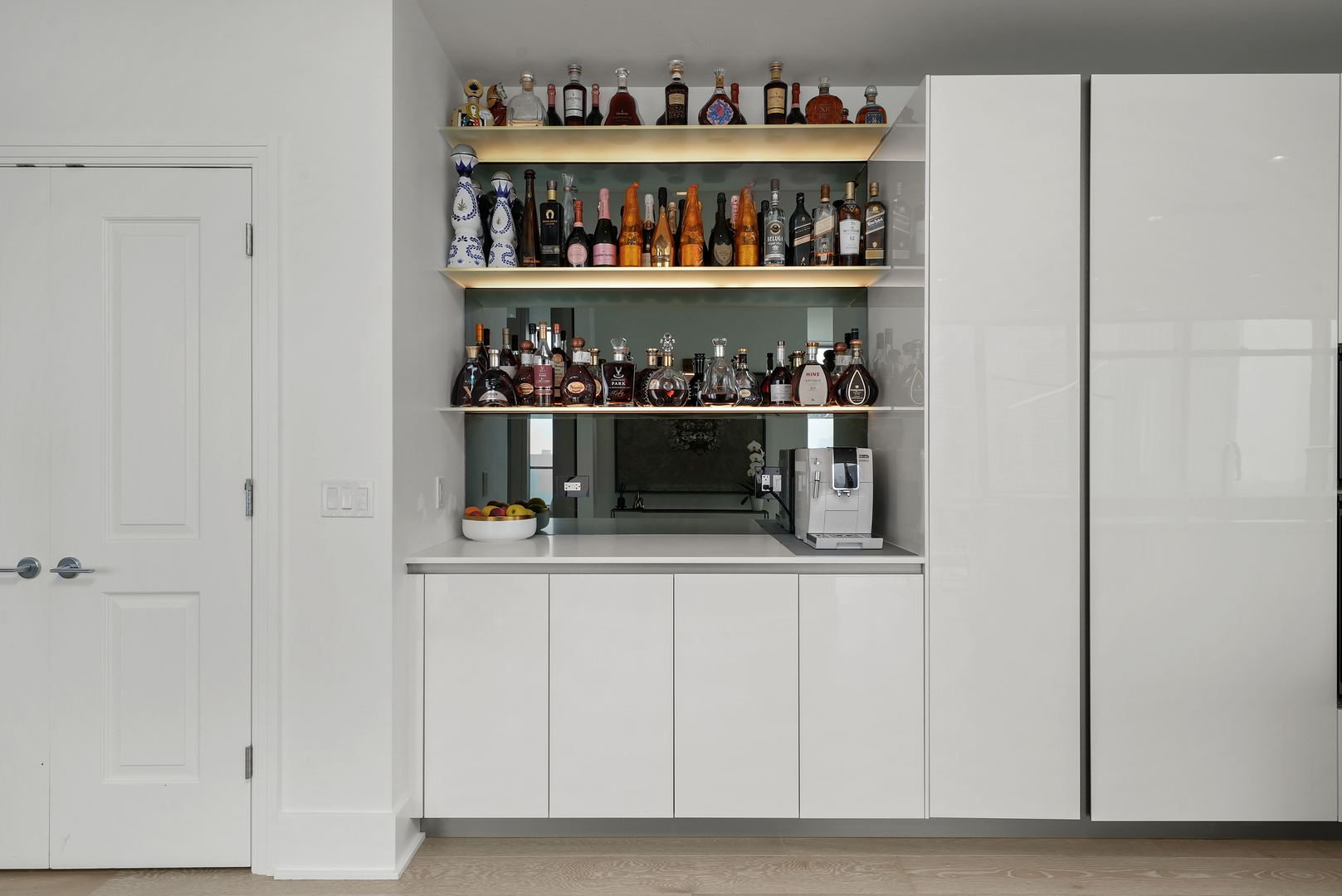 363 E Wacker Dr #5801 Chicago, IL 60601