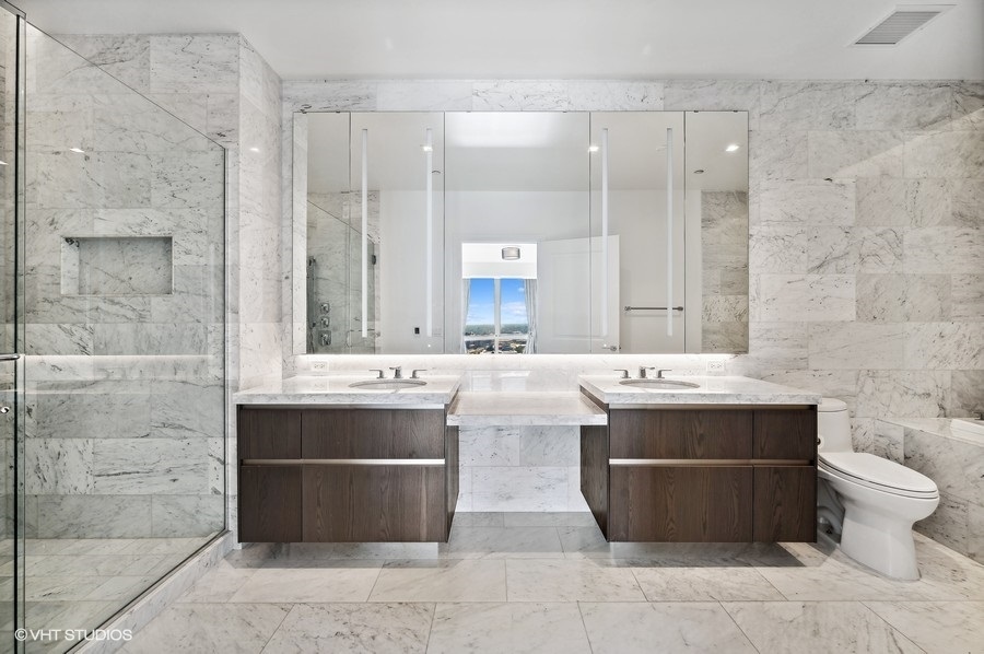 363 E Wacker Dr #5801 Chicago, IL 60601