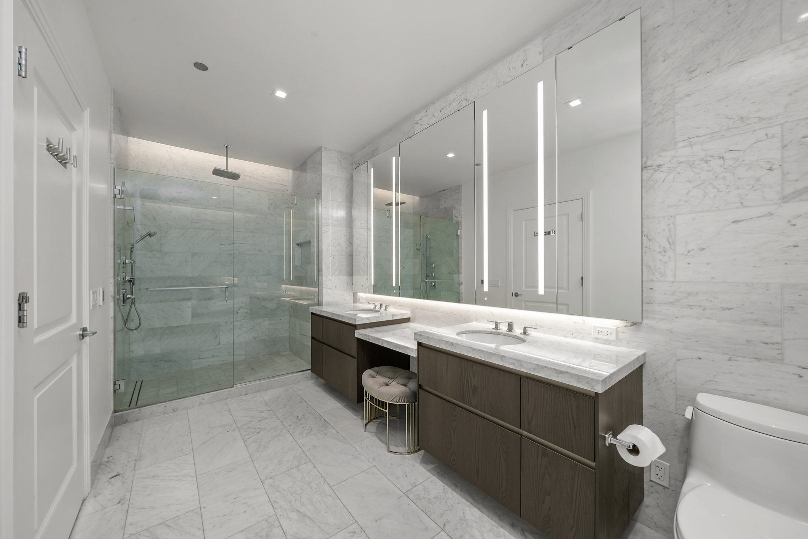 363 E Wacker Dr #5801 Chicago, IL 60601