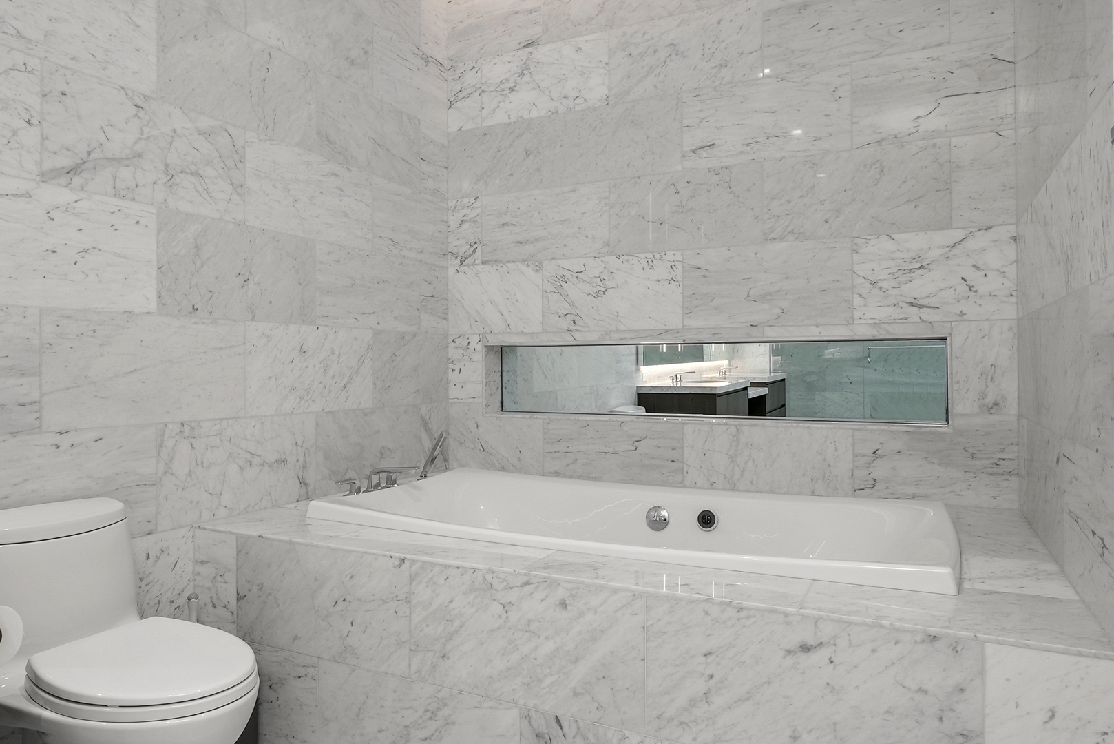 363 E Wacker Dr #5801 Chicago, IL 60601