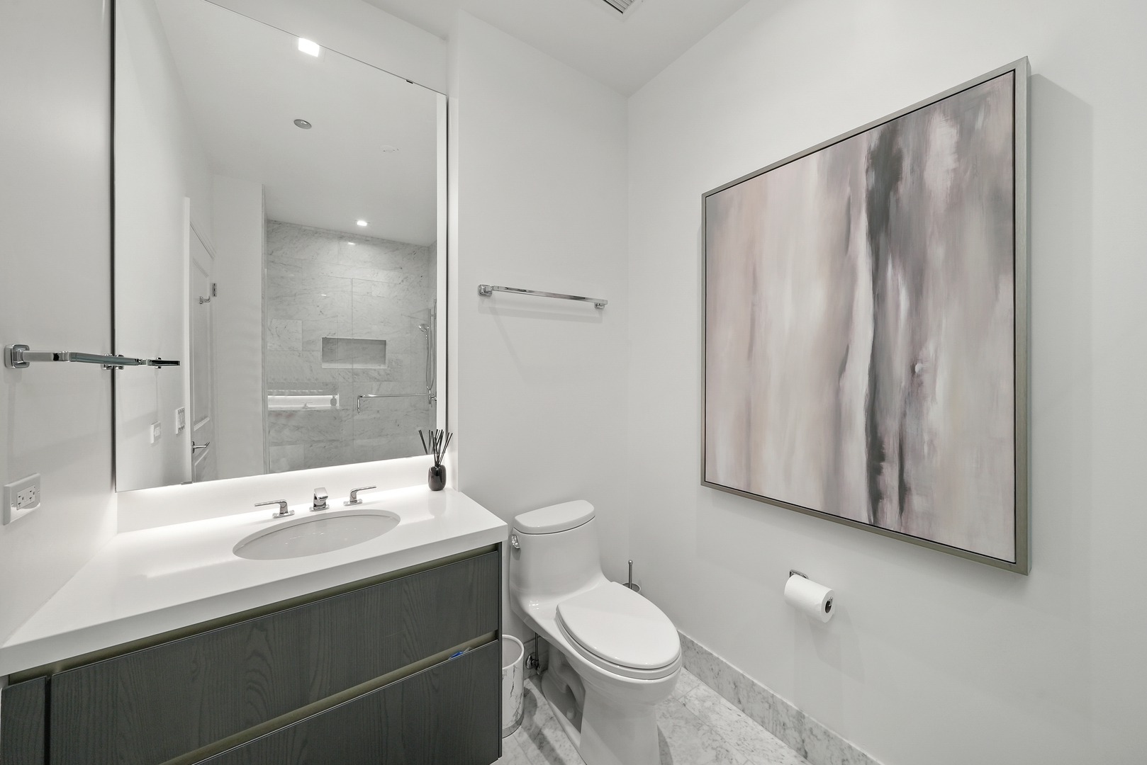 363 E Wacker Dr #5801 Chicago, IL 60601