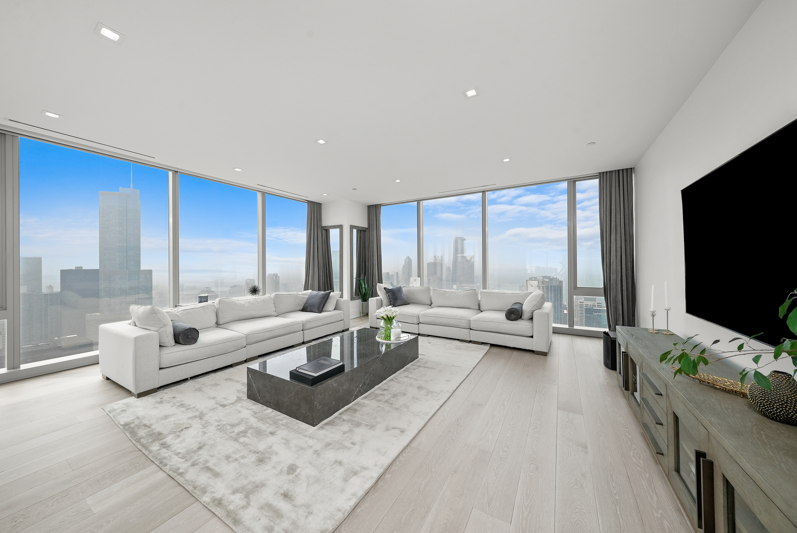 363 E Wacker Dr #5801 Chicago, IL 60601