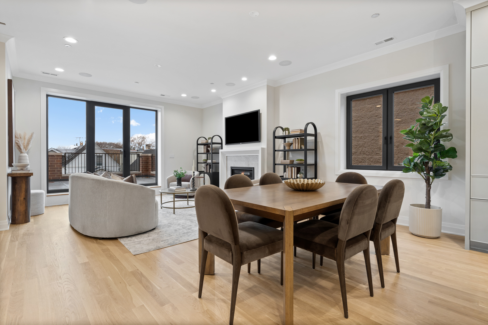 3036 N Sheffield Ave #3 Chicago, IL 60657