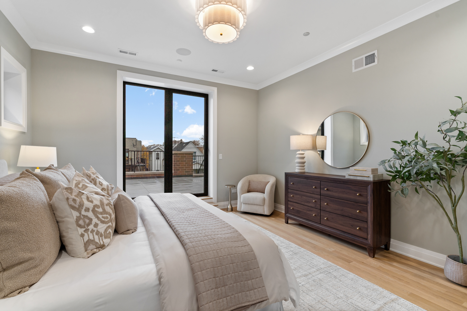 3036 N Sheffield Ave #3 Chicago, IL 60657