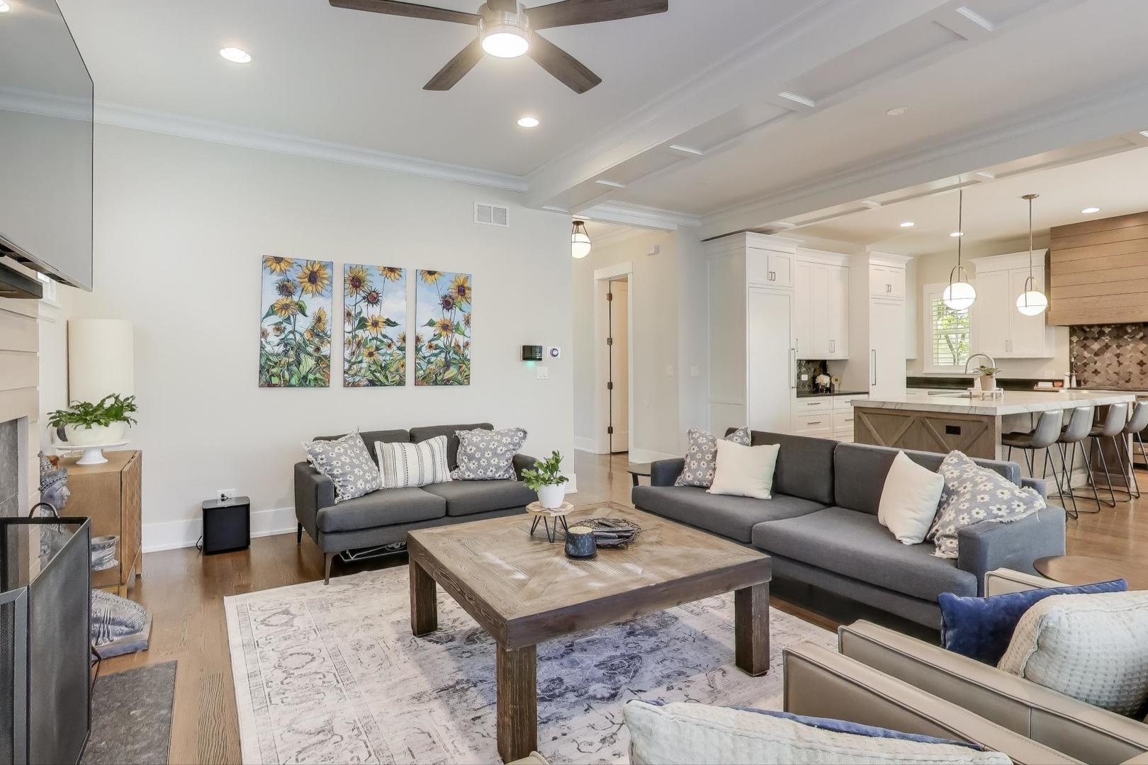 1422 Gregory Ave Wilmette, IL 60091