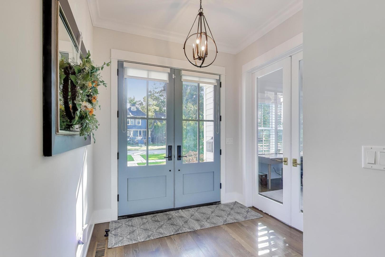 1422 Gregory Ave Wilmette, IL 60091