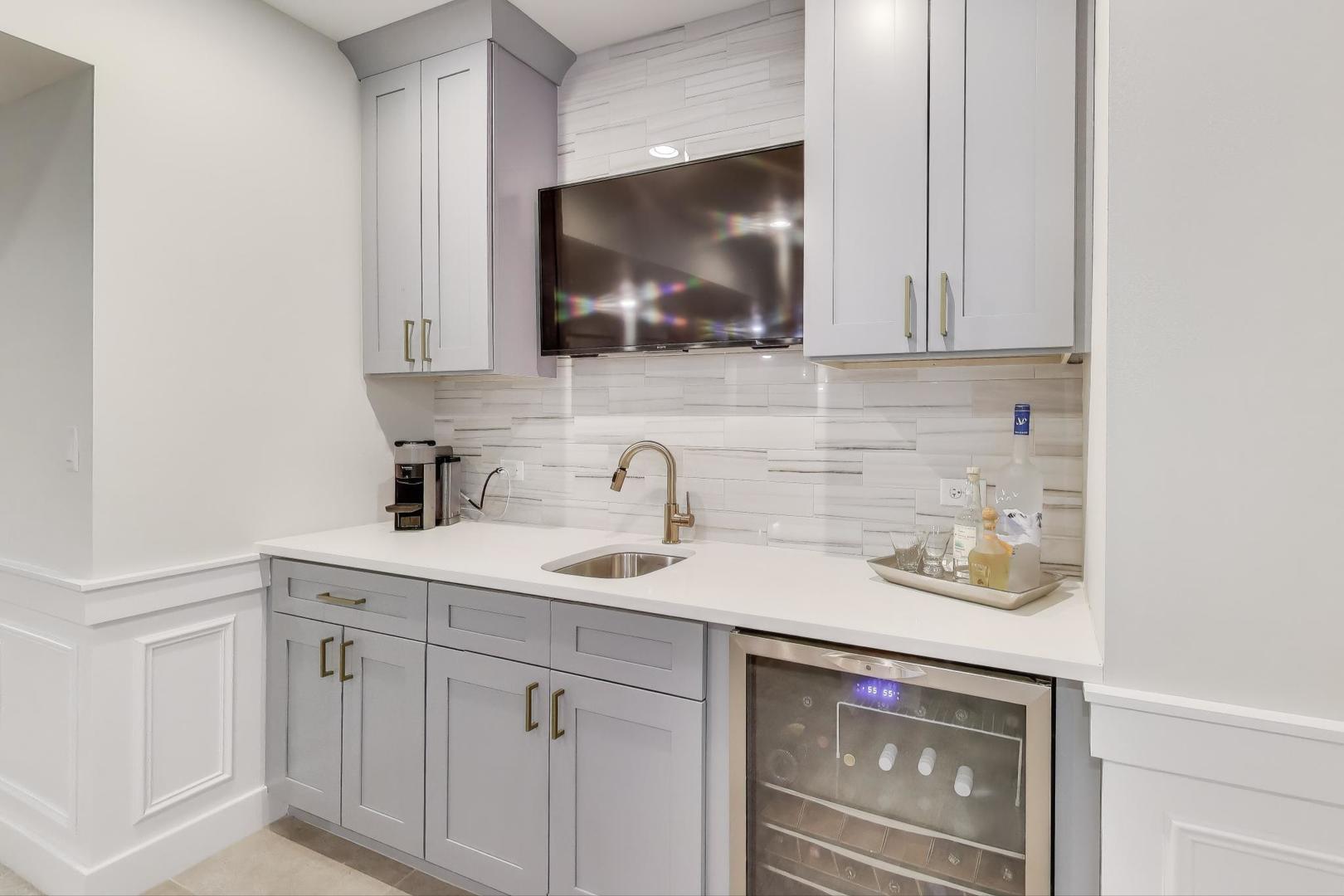 1422 Gregory Ave Wilmette, IL 60091