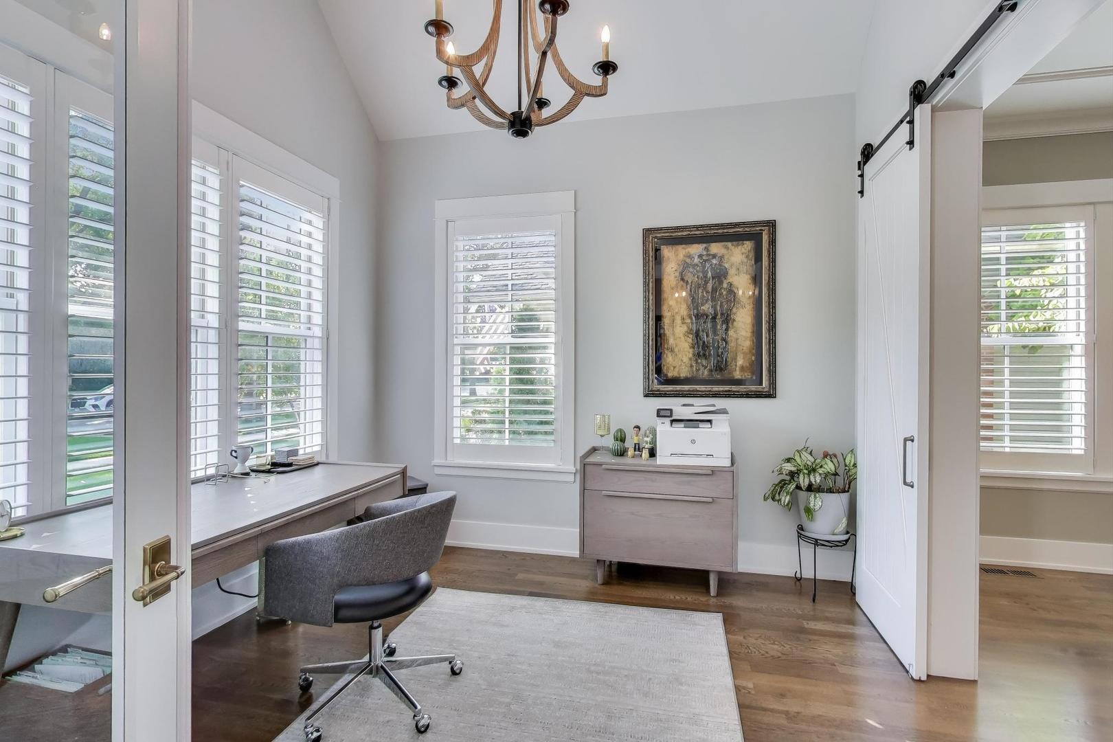 1422 Gregory Ave Wilmette, IL 60091