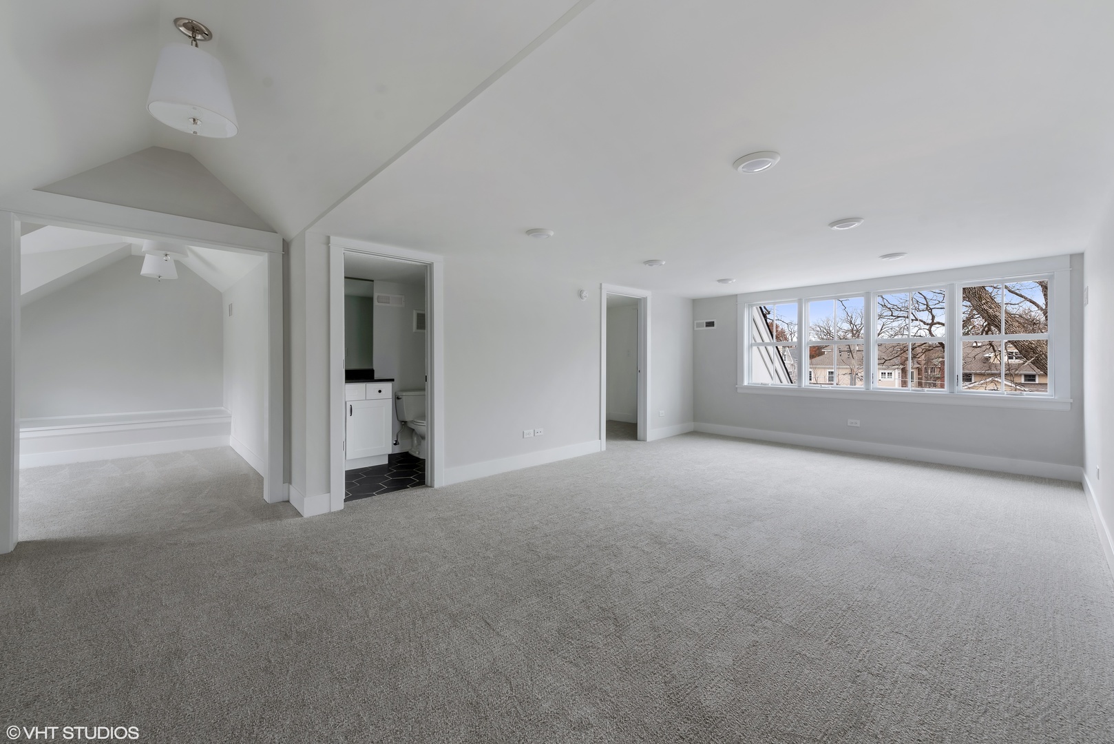 1422 Gregory Ave Wilmette, IL 60091