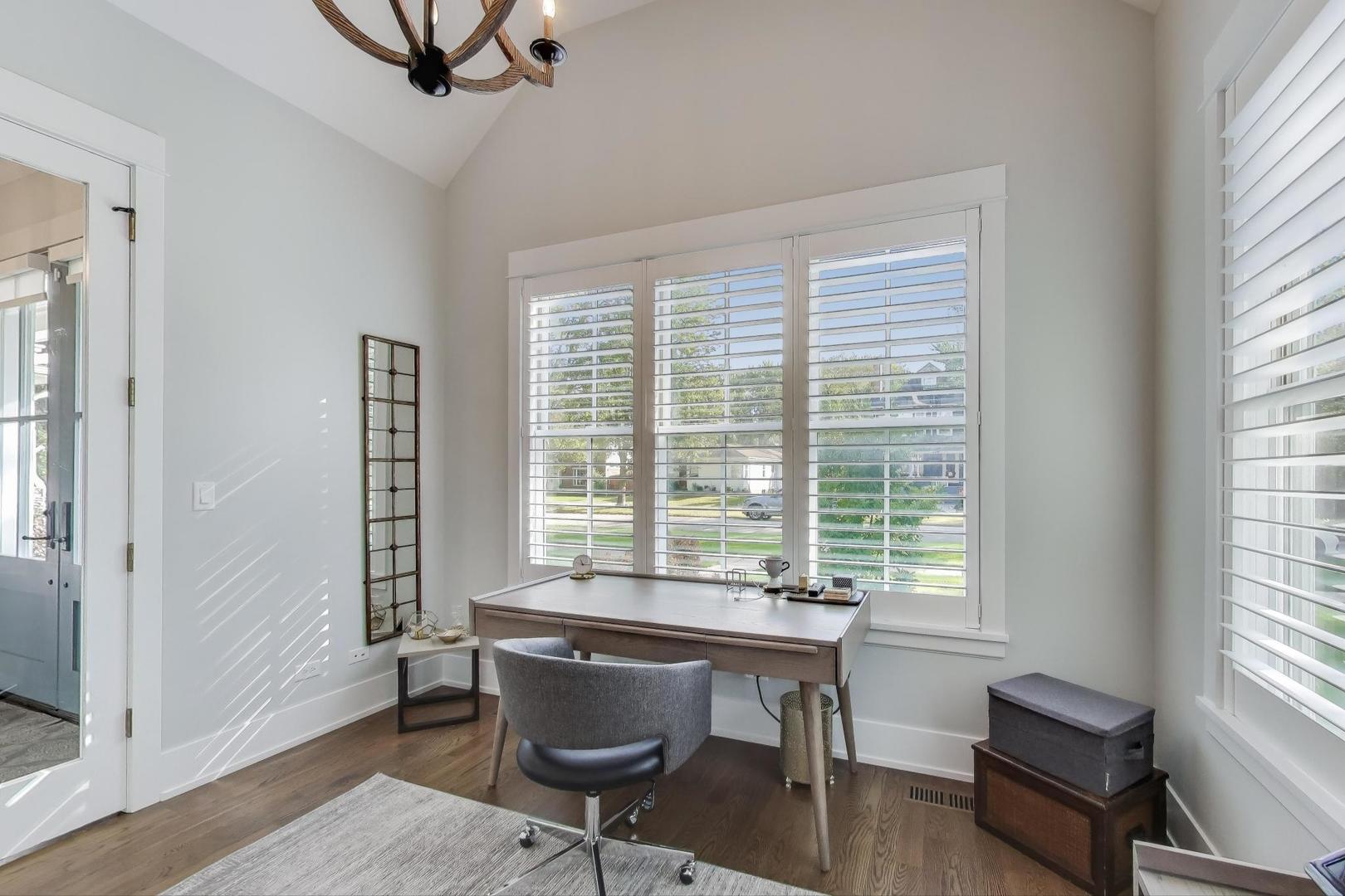 1422 Gregory Ave Wilmette, IL 60091