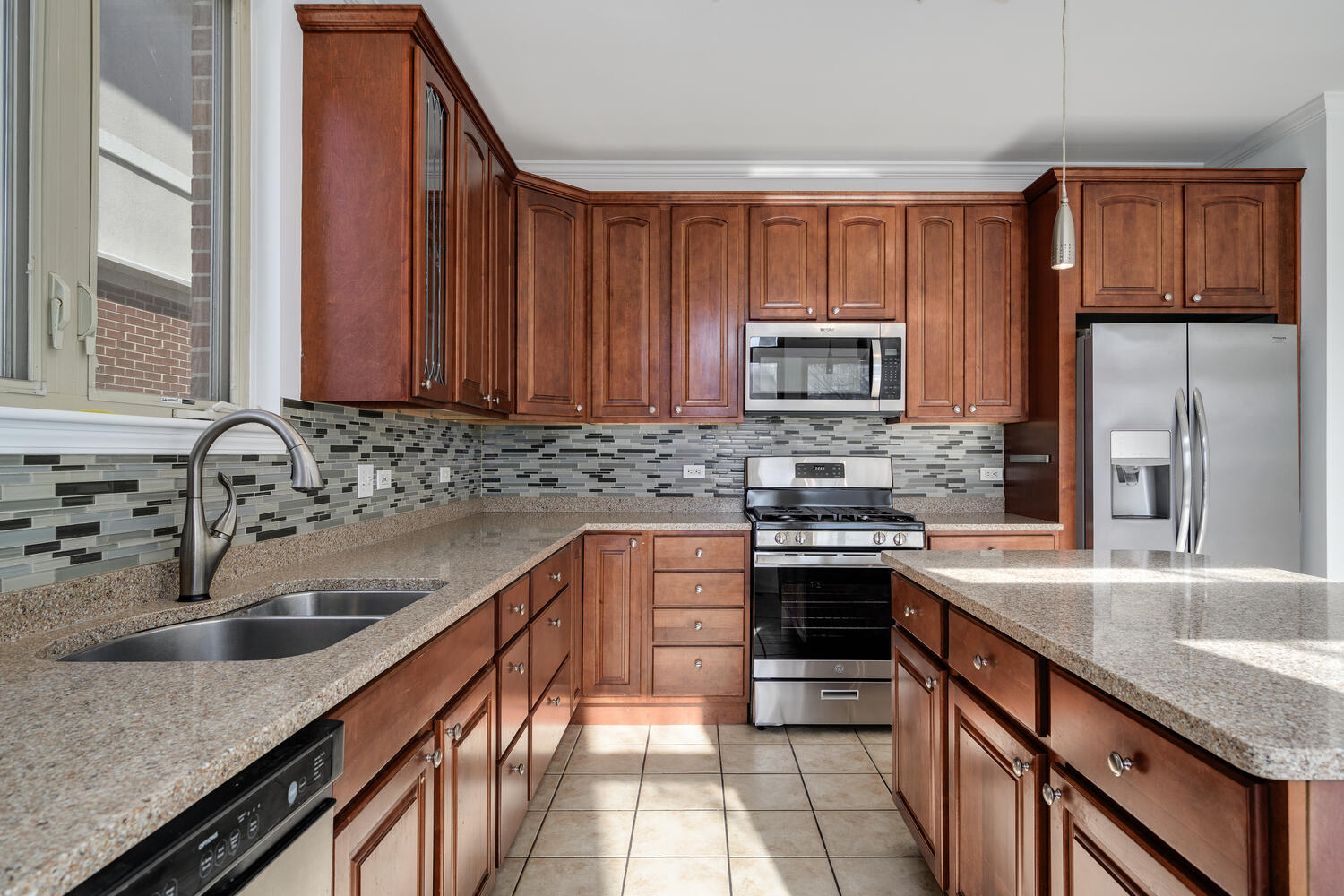 58 W 15th St Chicago, IL 60605