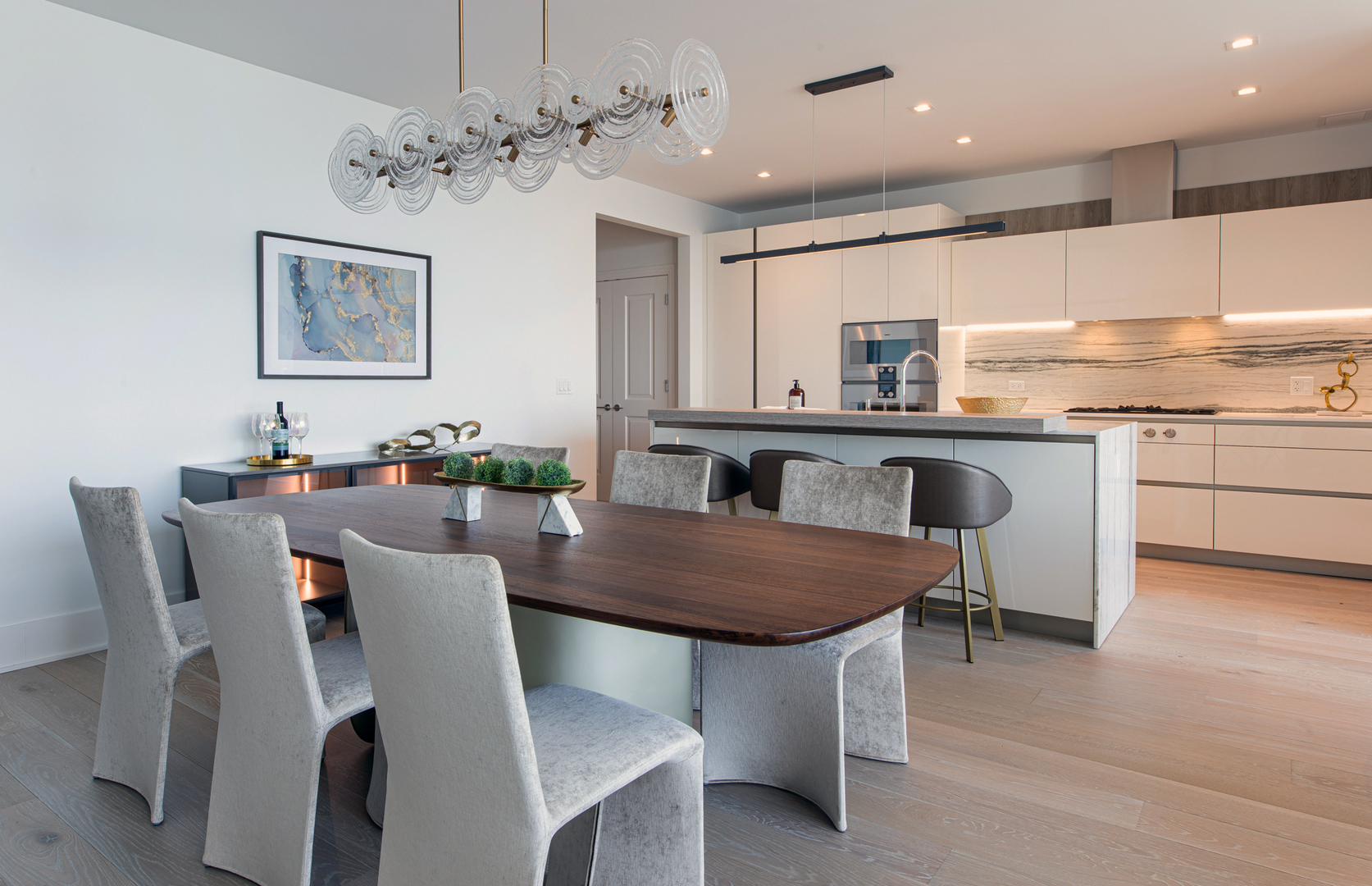 363 E Wacker Dr #6403 Chicago, IL 60601