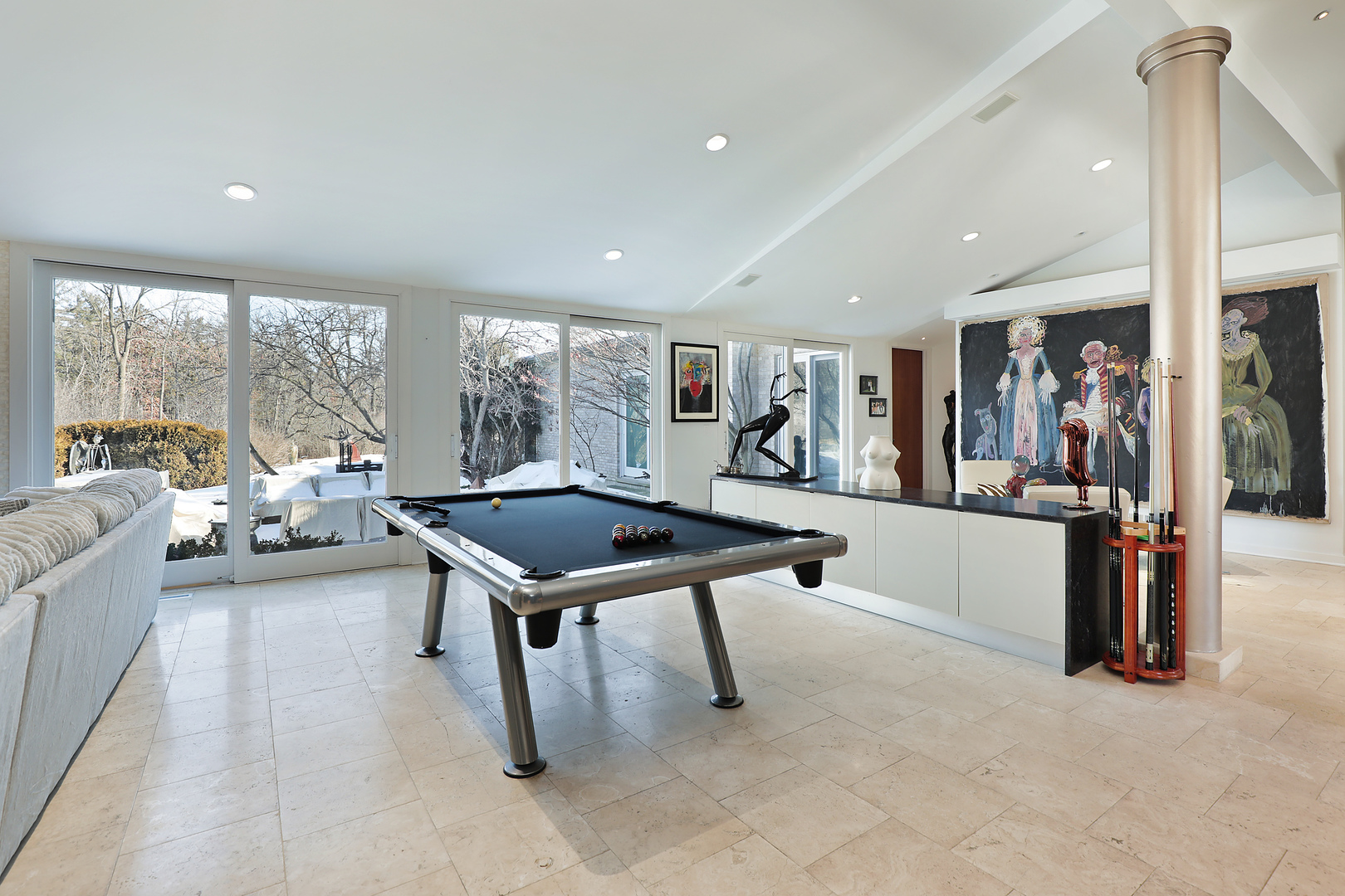 1551 Mill Trl Highland Park, IL 60035