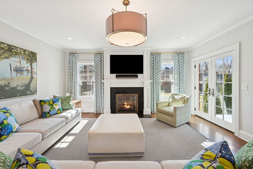 925 Ashland Ave Wilmette, IL 60091