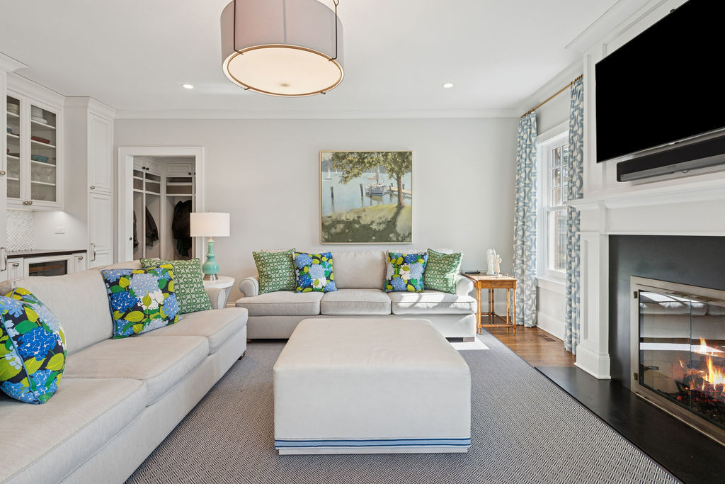 925 Ashland Ave Wilmette, IL 60091