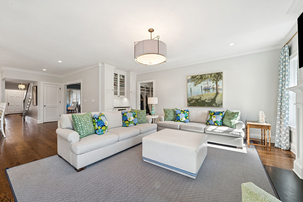 925 Ashland Ave Wilmette, IL 60091