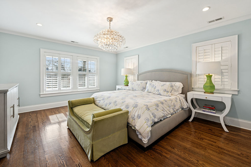 925 Ashland Ave Wilmette, IL 60091