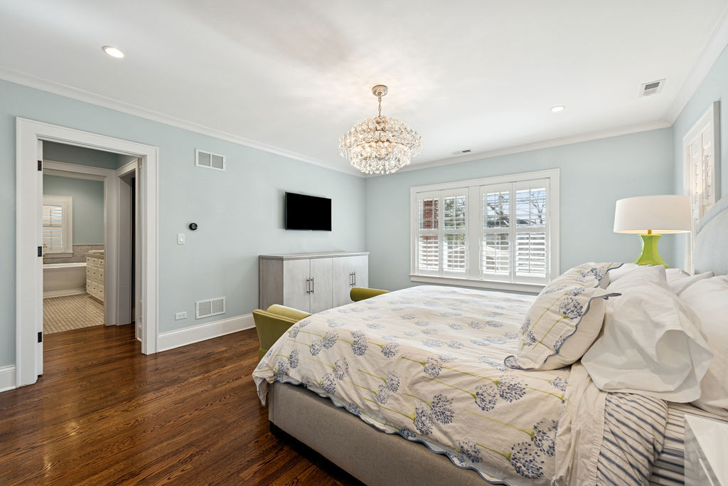 925 Ashland Ave Wilmette, IL 60091