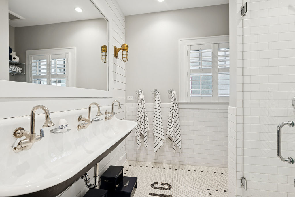 925 Ashland Ave Wilmette, IL 60091