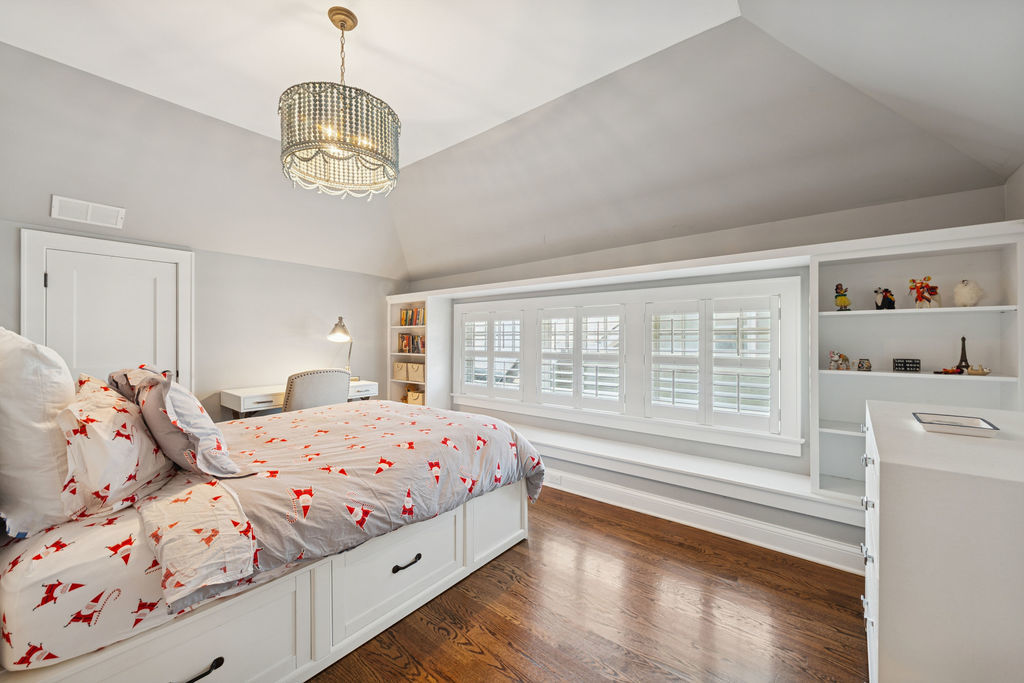 925 Ashland Ave Wilmette, IL 60091