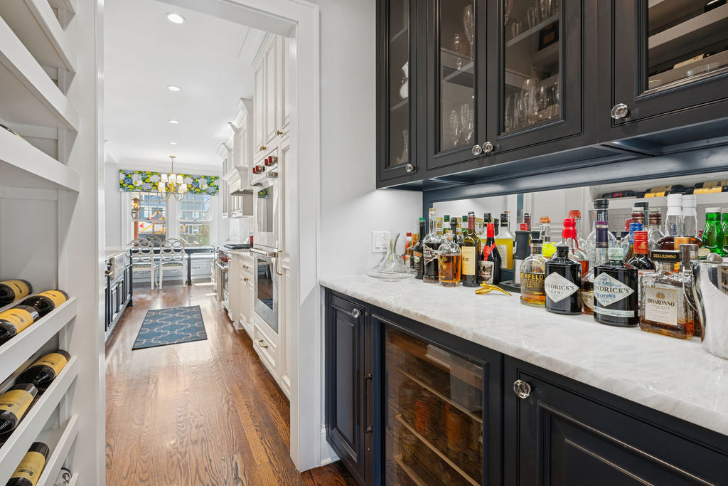 925 Ashland Ave Wilmette, IL 60091