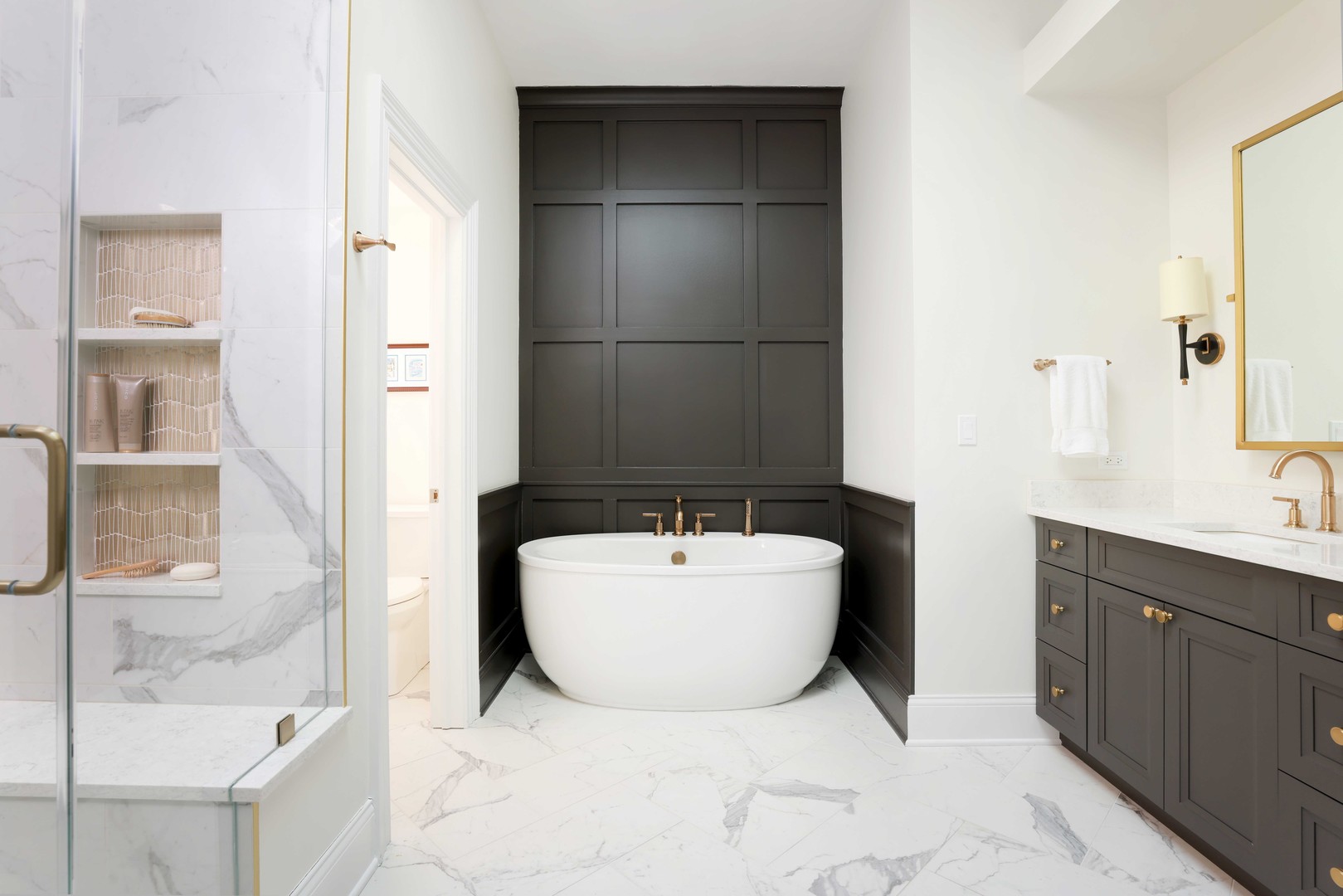 2030 N Hoyne Ave Chicago, IL 60647