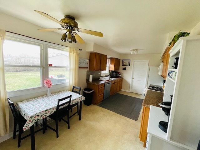 3714 BUCK Ave Joliet, IL 60431