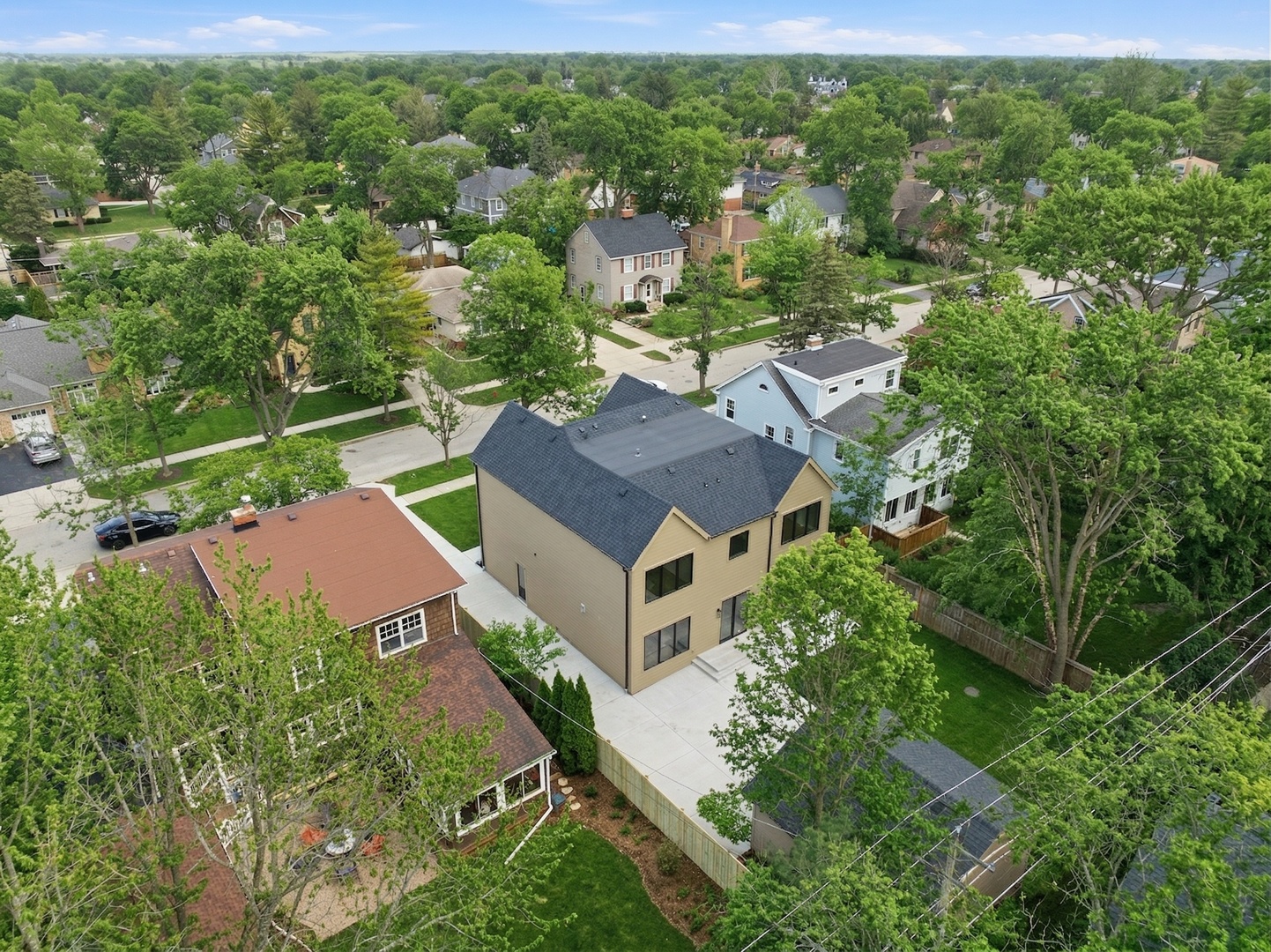 944 Rosemary Ter Deerfield, IL 60015