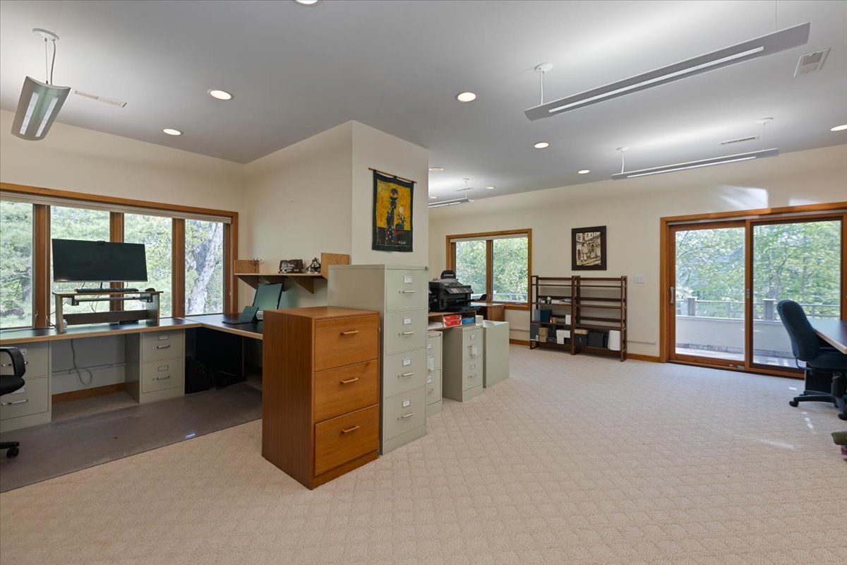 3464 Old Mill Rd Highland Park, IL 60035