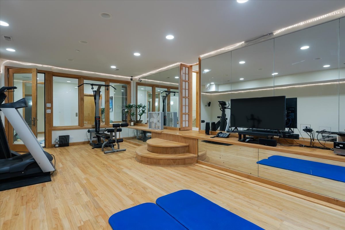 3464 Old Mill Rd Highland Park, IL 60035