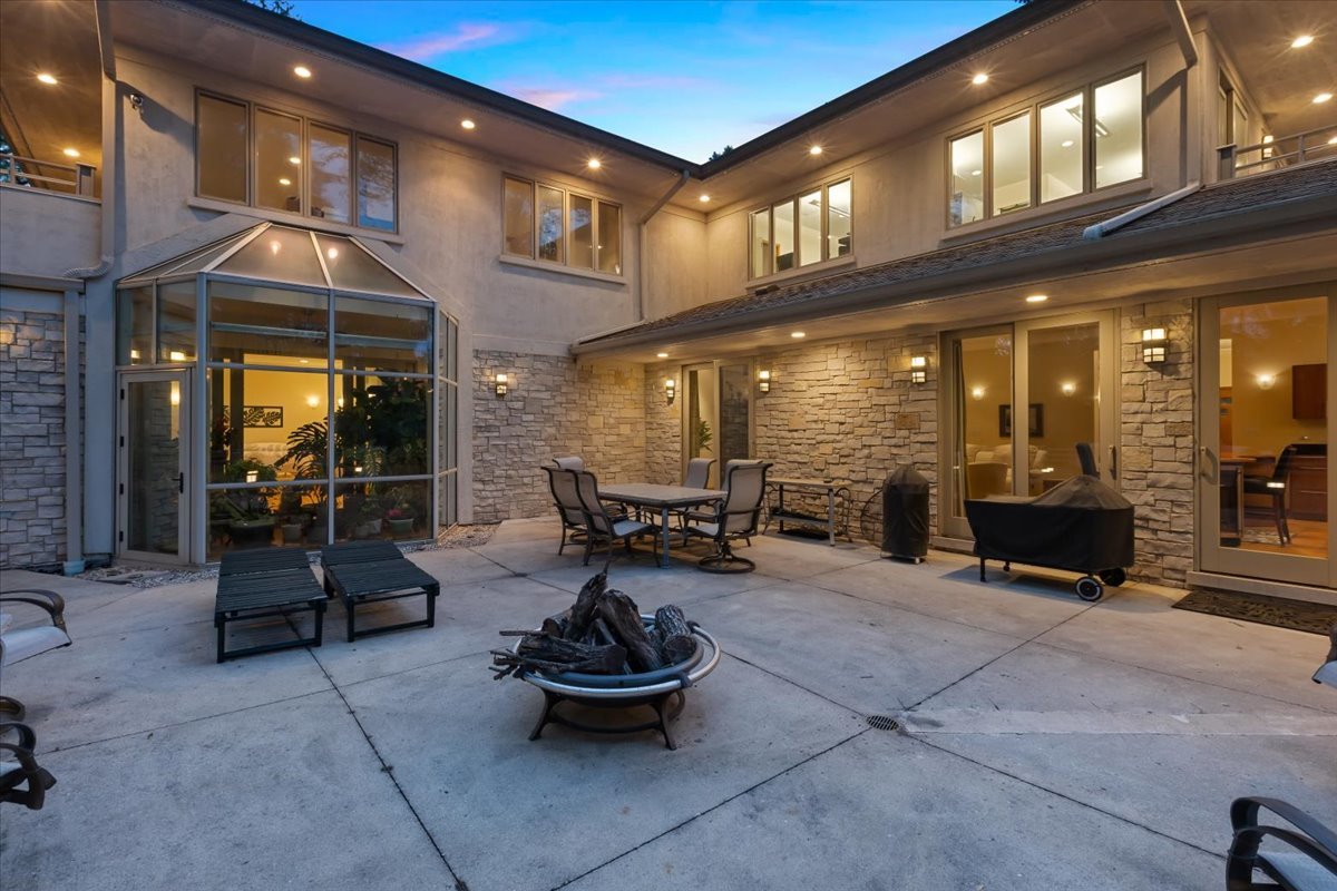 3464 Old Mill Rd Highland Park, IL 60035