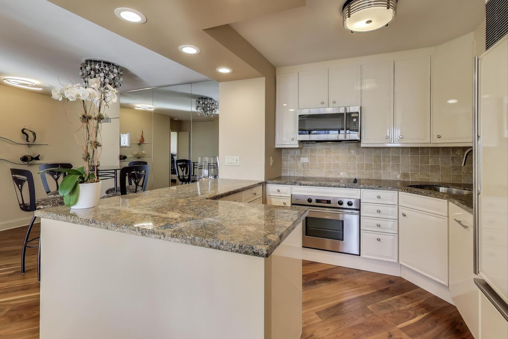 155 N Hbr Dr #3301-3302-3314 Chicago, IL 60601