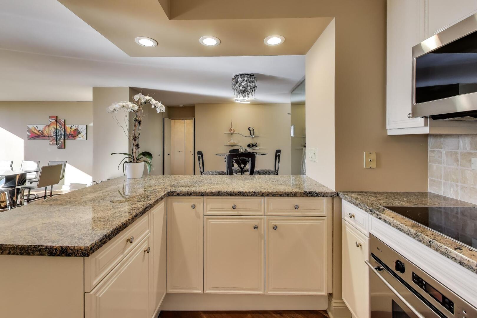 155 N Hbr Dr #3301-3302-3314 Chicago, IL 60601