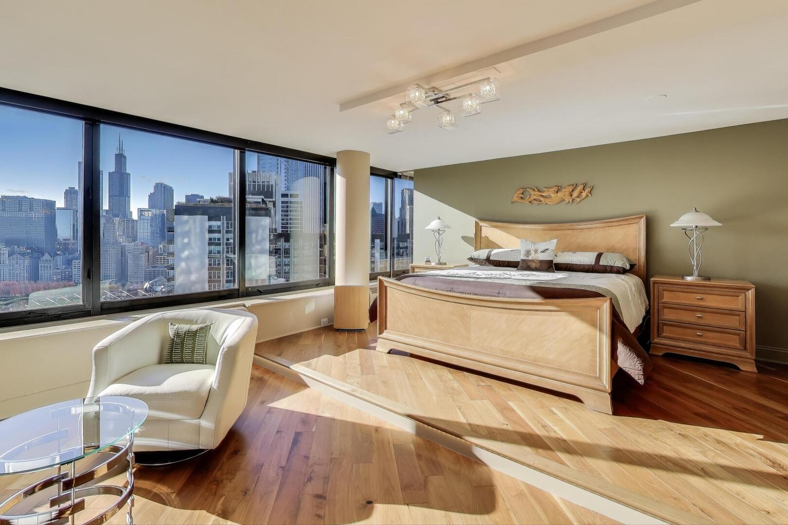 155 N Hbr Dr #3301-3302-3314 Chicago, IL 60601