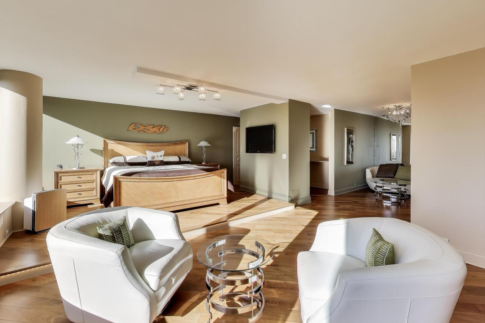 155 N Hbr Dr #3301-3302-3314 Chicago, IL 60601