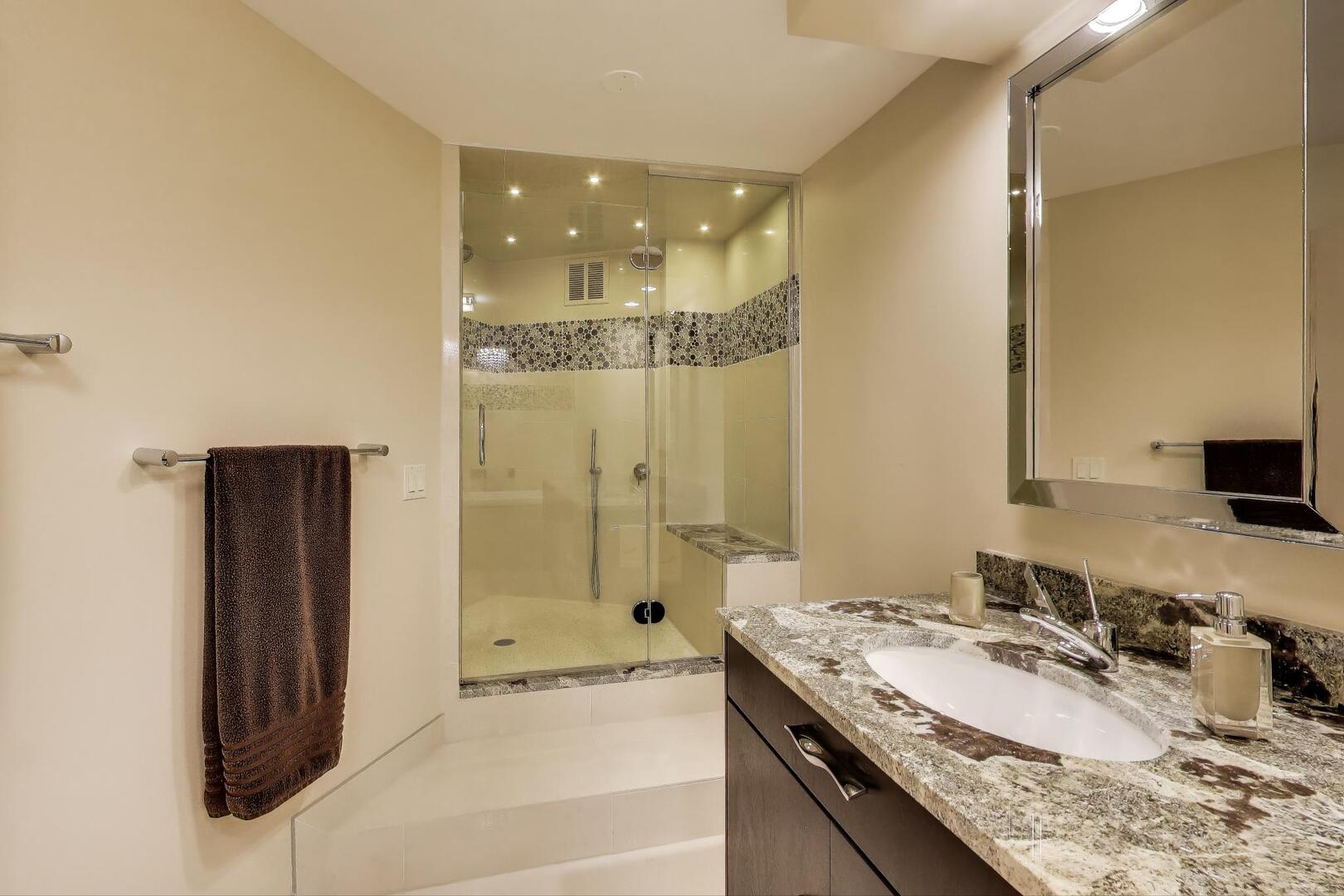 155 N Hbr Dr #3301-3302-3314 Chicago, IL 60601