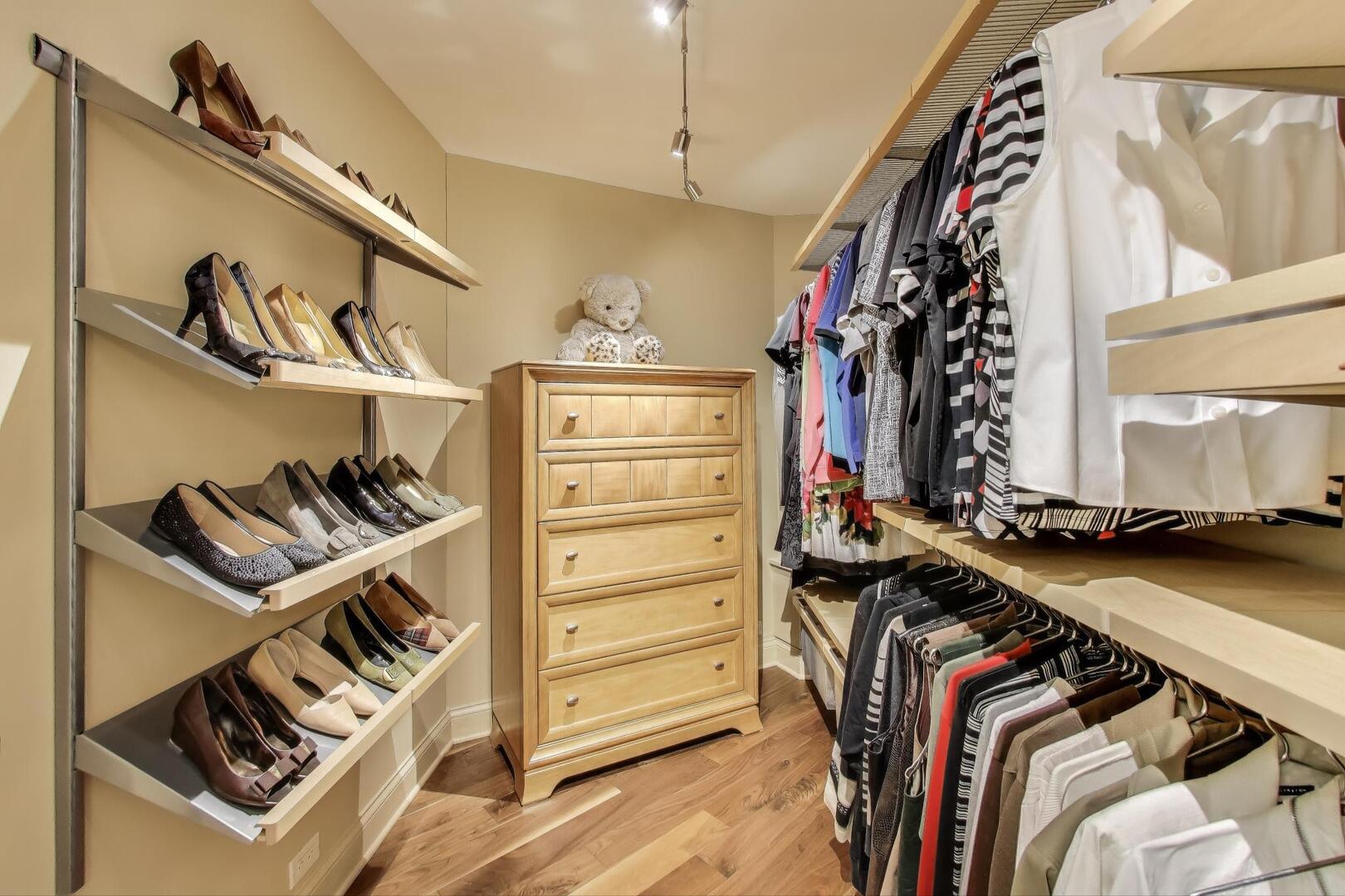 155 N Hbr Dr #3301-3302-3314 Chicago, IL 60601