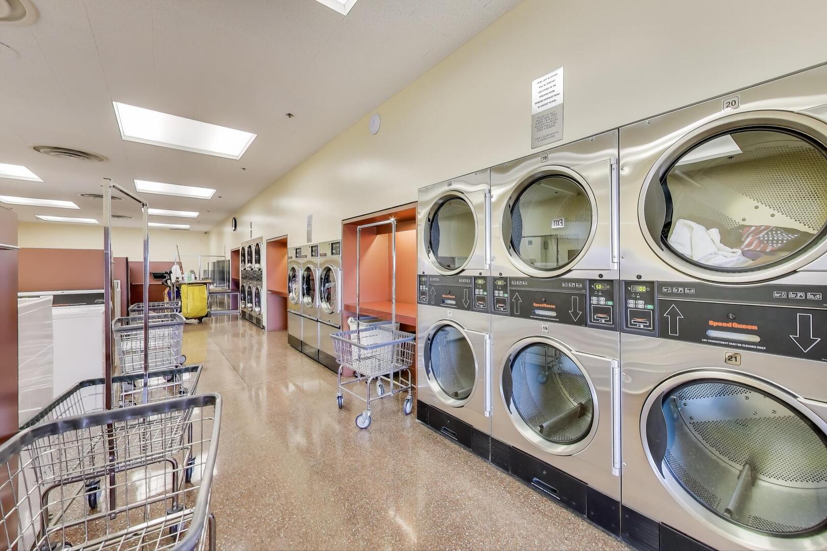 155 N Hbr Dr #3301-3302-3314 Chicago, IL 60601