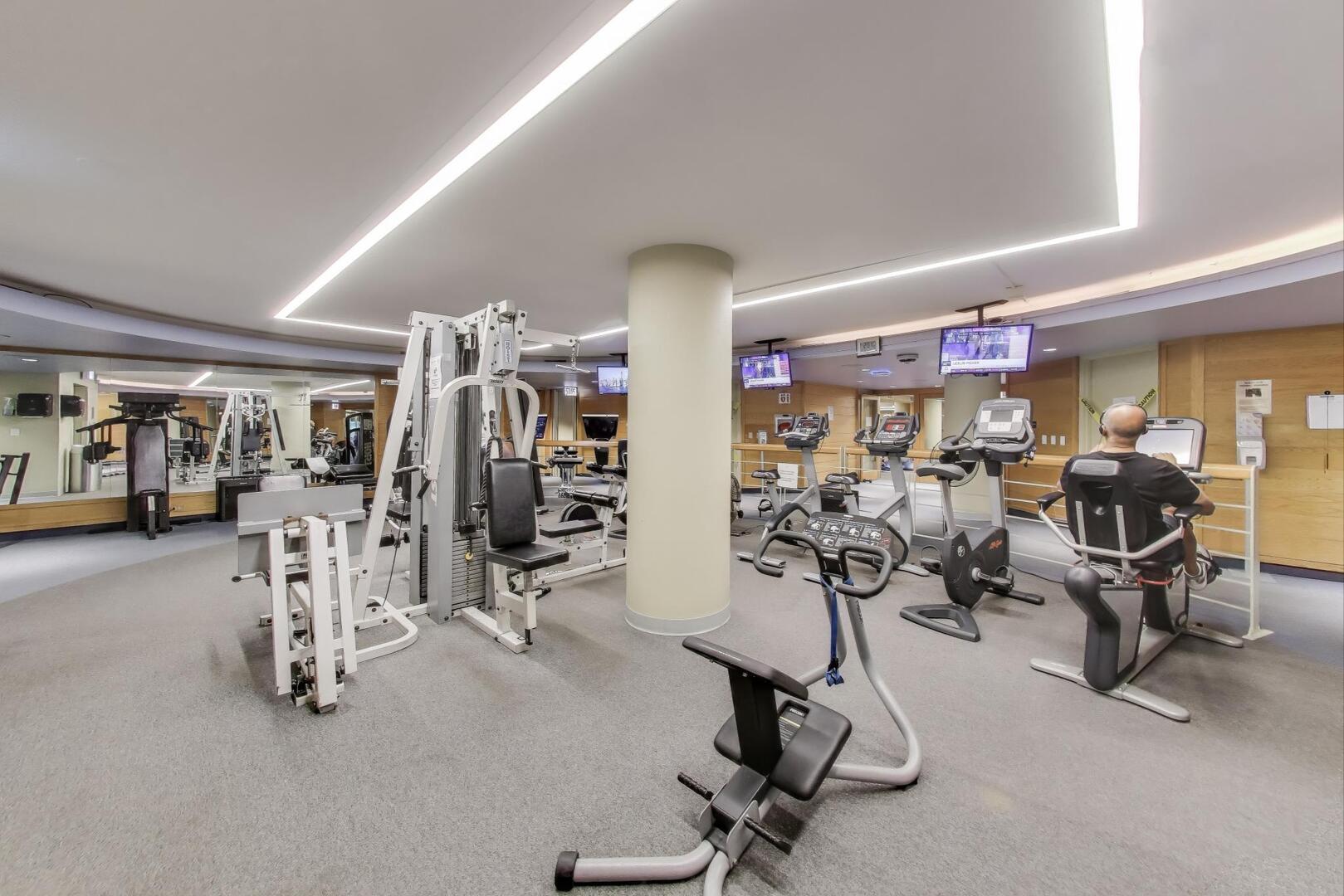 155 N Hbr Dr #3301-3302-3314 Chicago, IL 60601