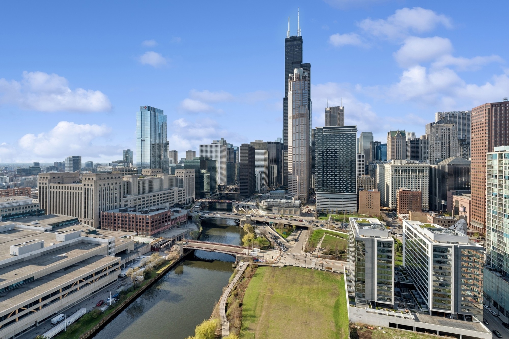 234 W Polk St #3210 Chicago, IL 60607