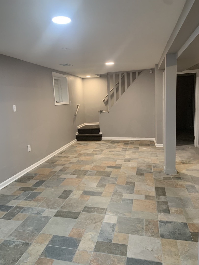 10215 S Emerald Ave Chicago, IL 60628