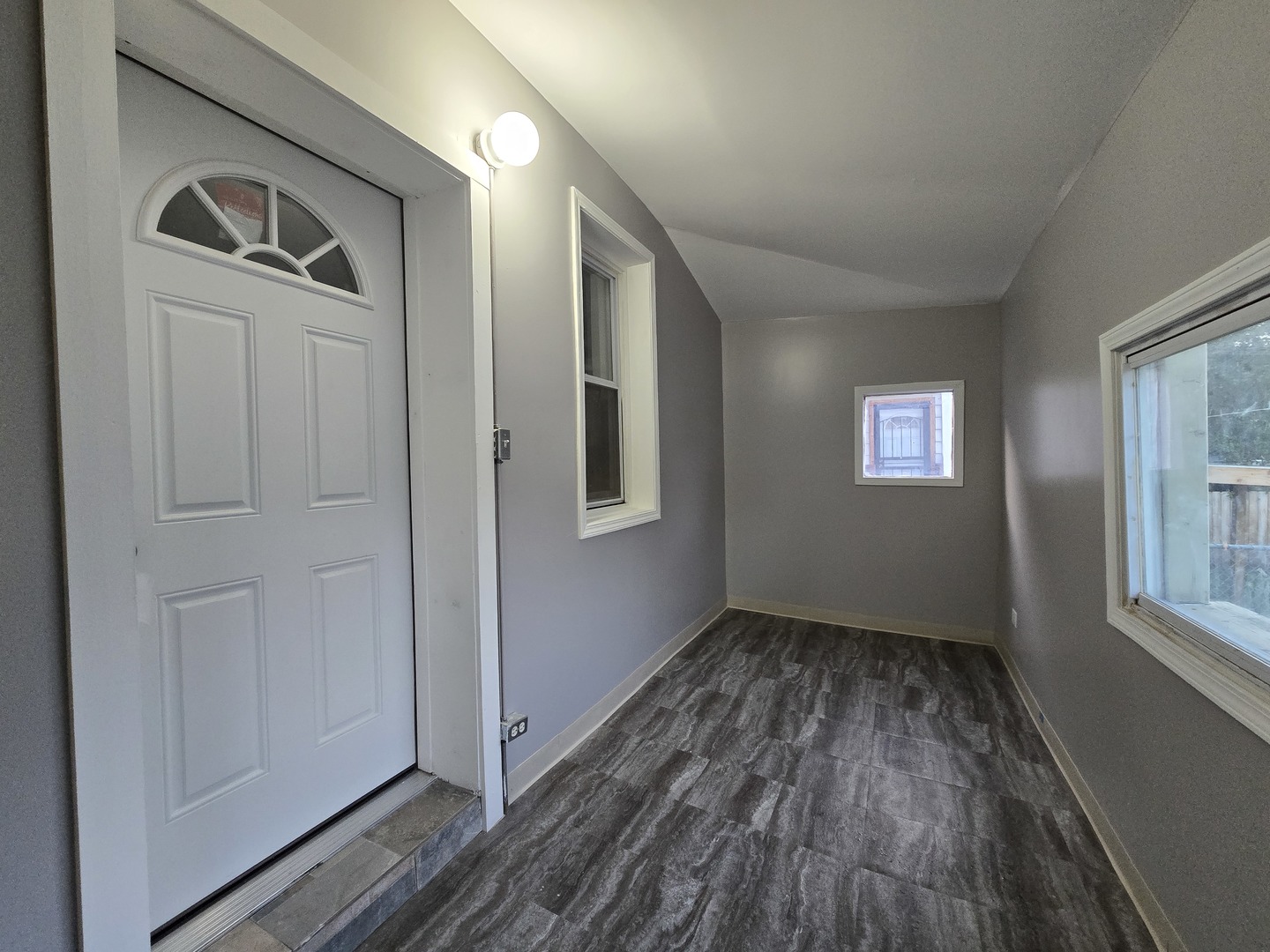 10215 S Emerald Ave Chicago, IL 60628