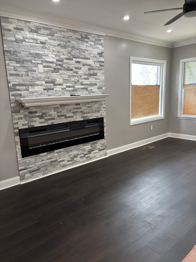 10215 S Emerald Ave Chicago, IL 60628