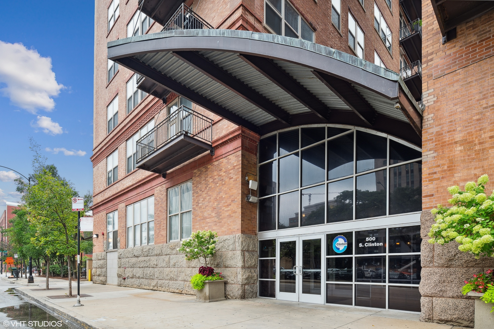 500 S Clinton St #228
