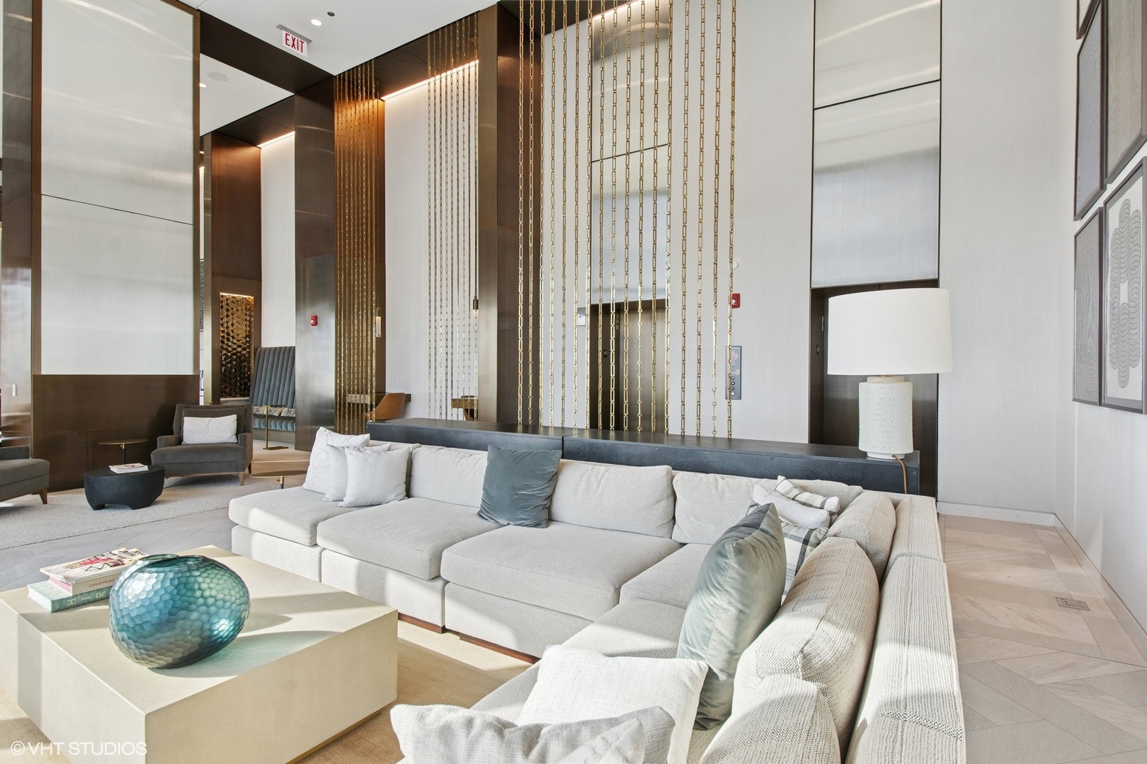 211 N Hbr Dr #1307 Chicago, IL 60601