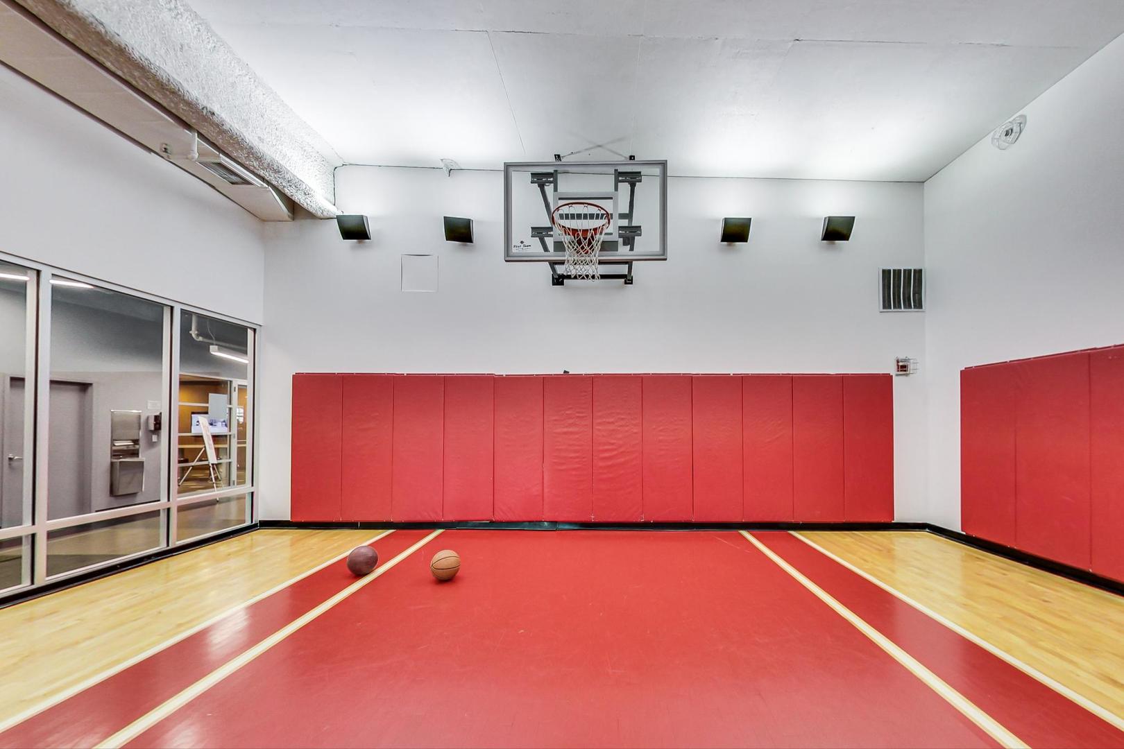 225 N Columbus Dr #5513 Chicago, IL 60601