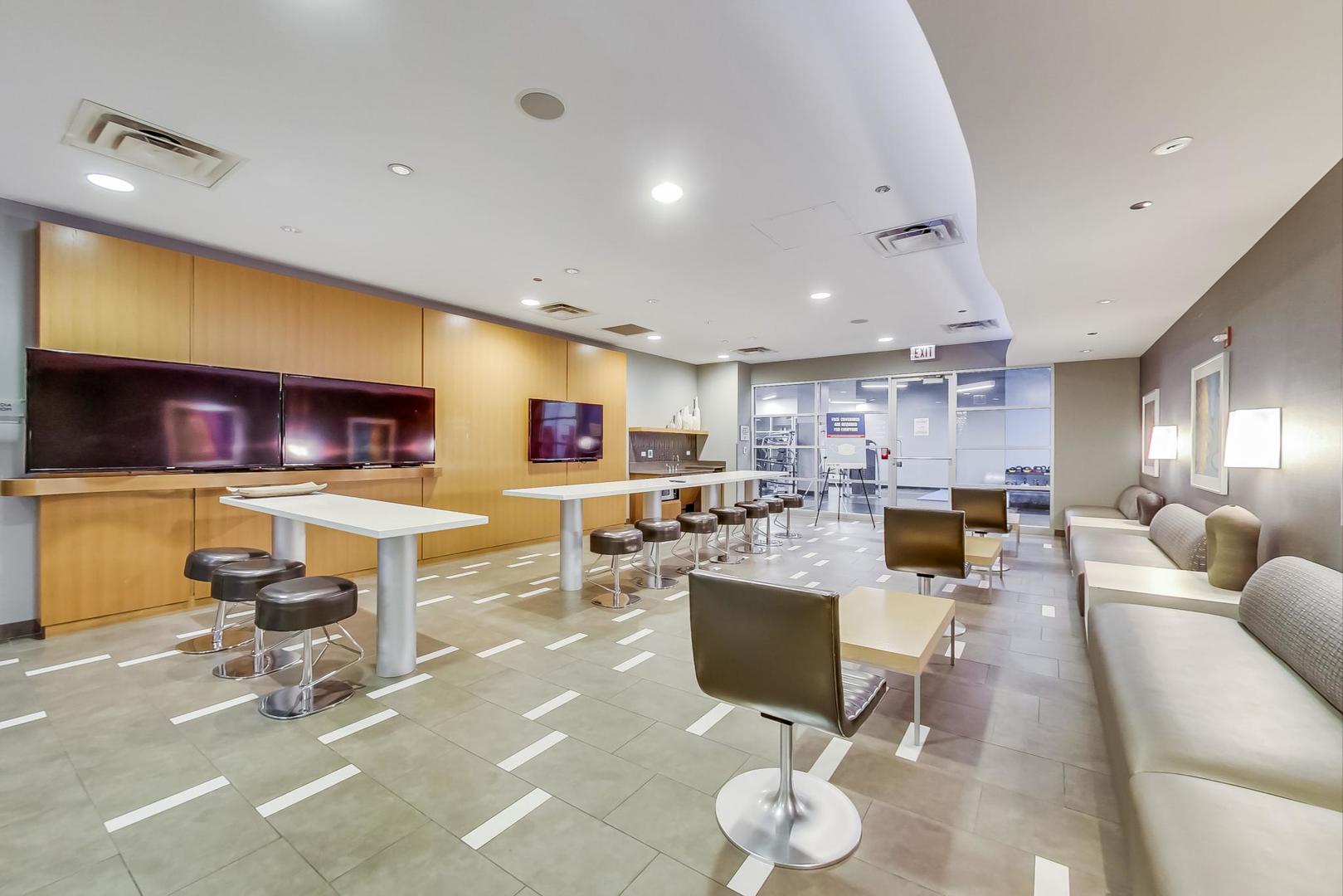 225 N Columbus Dr #5513 Chicago, IL 60601